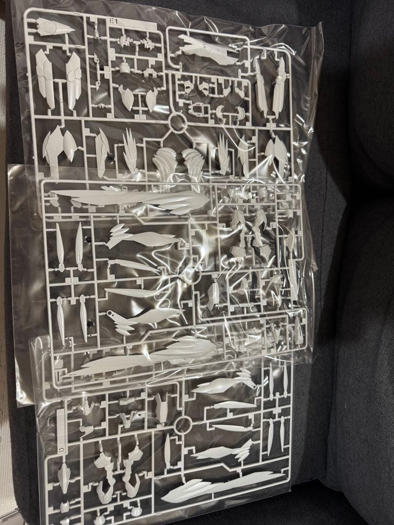 c*)様 ハイレゾリューションモデル 1/100 XXXG-00W0 ウイングガ