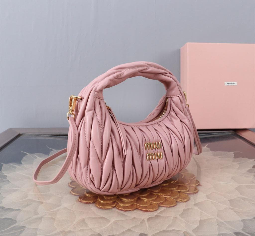 MIU MIU キルティング ミニボストンバッグ ピンク