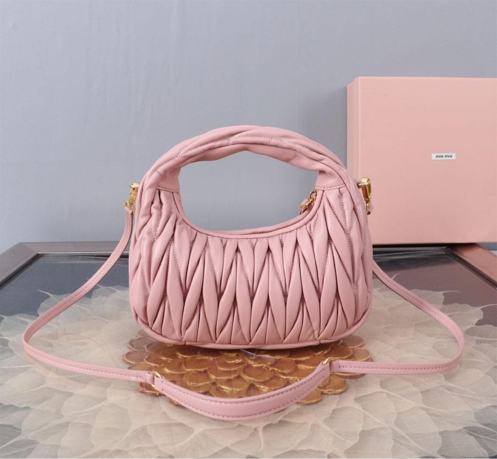 MIU MIU キルティング ミニボストンバッグ ピンク