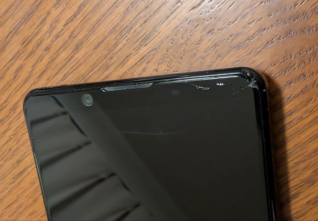 Sony Xperia 1 II SO-51A　画面割れ有り