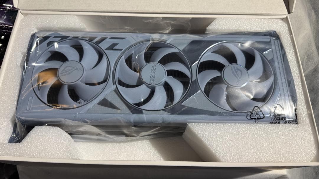 ASUS NVIDIA GeForce RTX 4080搭載 グラフィックカード