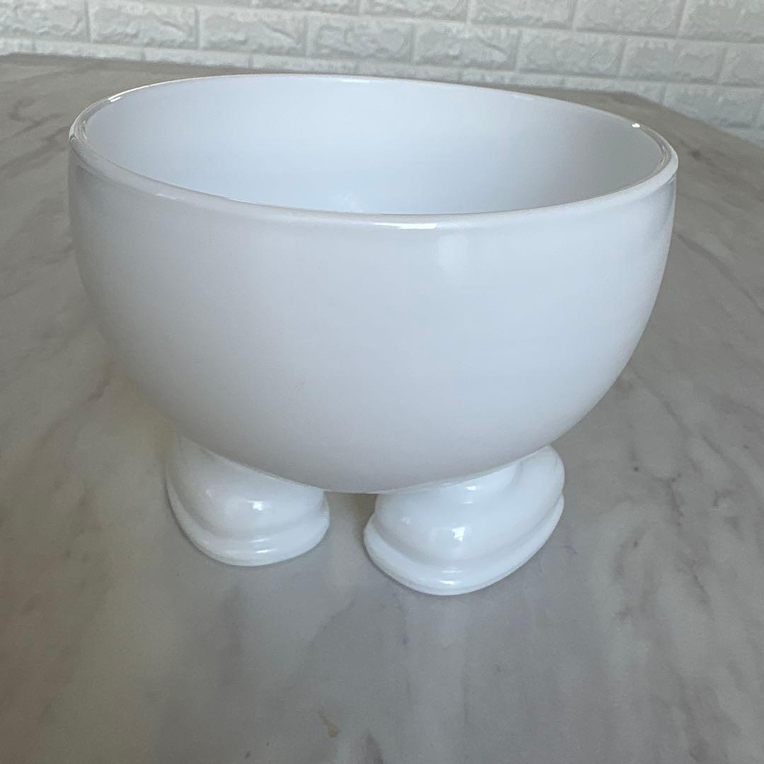 ARCフランス ルミナルク ルーキー 足付きボウル エッグスタンド