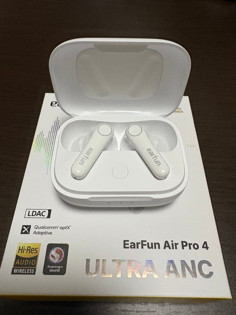 EarFun Air Pro 4 ワイヤレスイヤホン　光沢ホワイト　試聴のみ