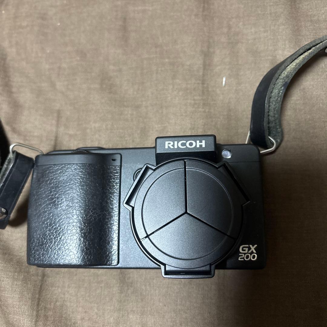 RICOH GX200 コンパクトデジタルカメラケース付き ジャンク品