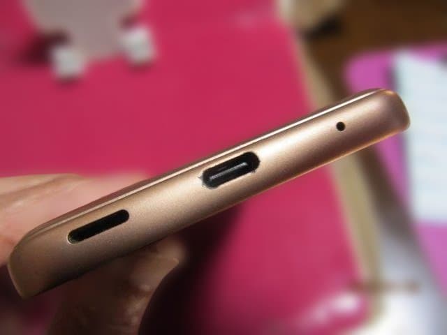 ARROWS we fcg01 os:14 64gb 初期化済 41-8487