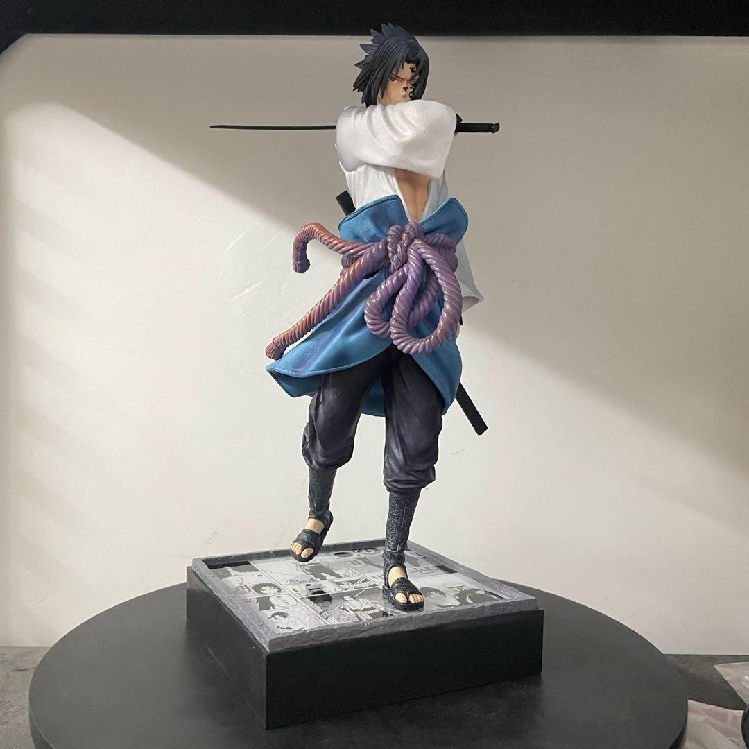 NARUTO ナルト　うちはサスケ　高さ35cm 海外フィギュア