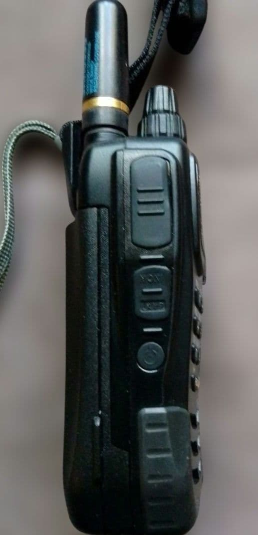 ALINCO DJ-07 3バンドトランシーバー 145/430/1200Mhz