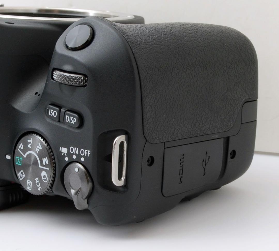 X7後継機！Canon EOS kiss X9★美品★Wi-Fi内蔵★バック付き