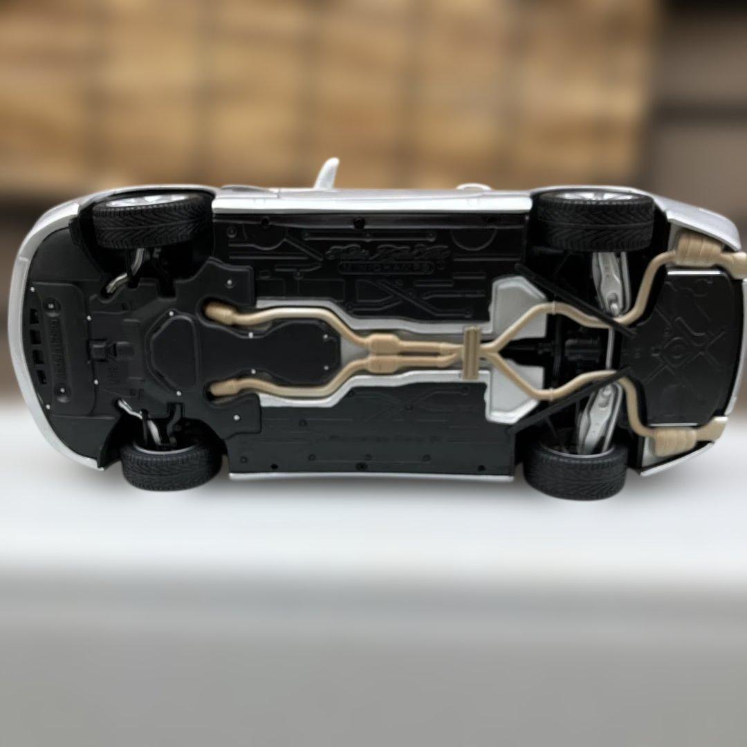 メルセデス・ベンツ SL 2001 シルバー 1/18