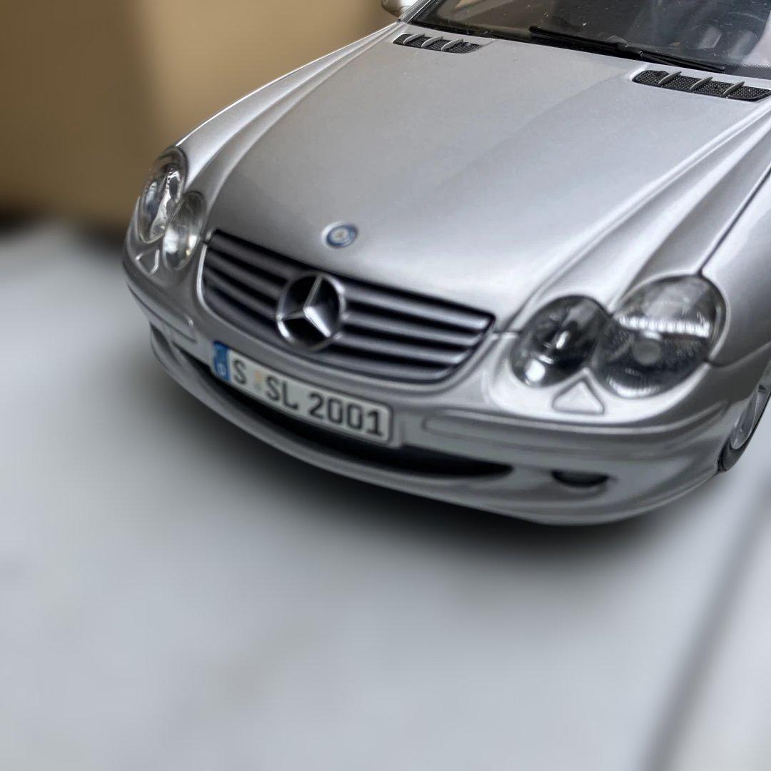 メルセデス・ベンツ SL 2001 シルバー 1/18