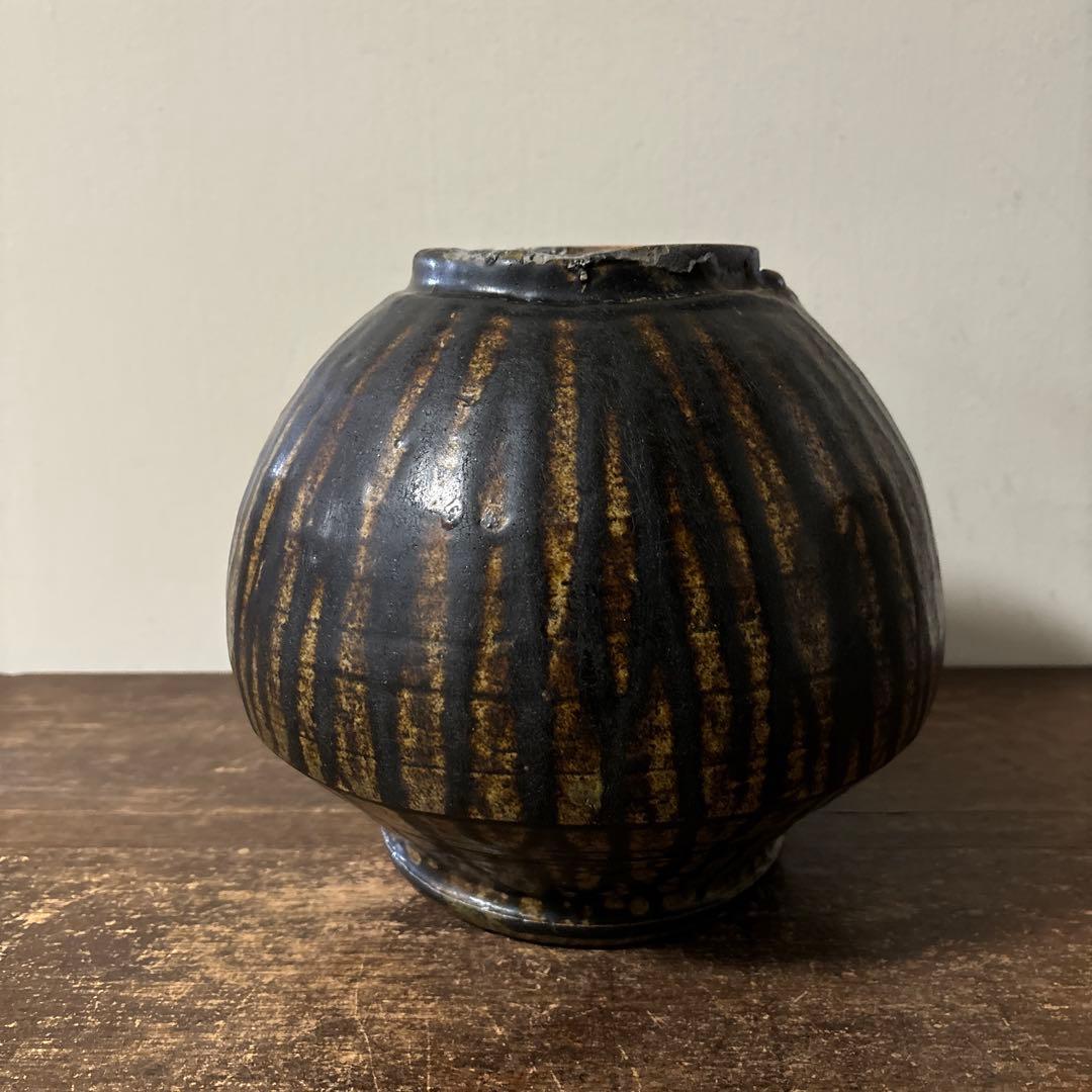 黒高麗壷　信楽　伊賀焼　古道具　古備前　李朝　骨董　花入　花器　古美術　古美術