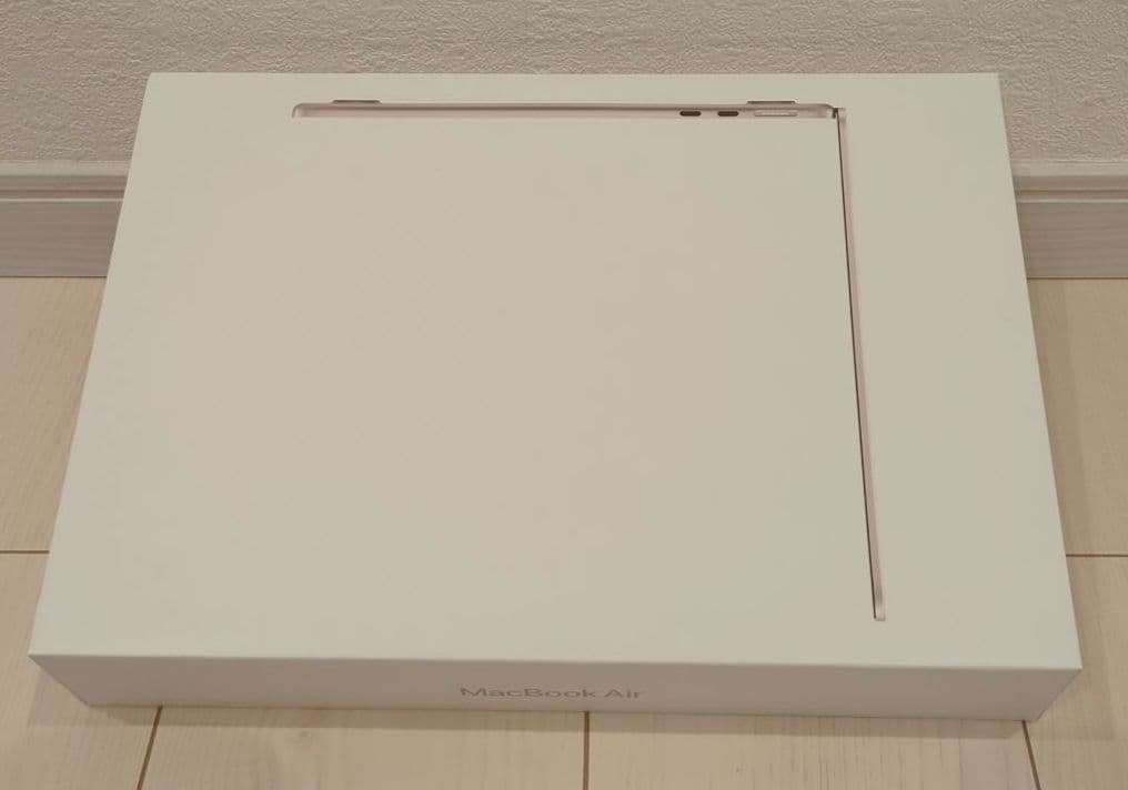 MacBook Air(M3チップ,13インチ,24GBメモリ,スターライト)