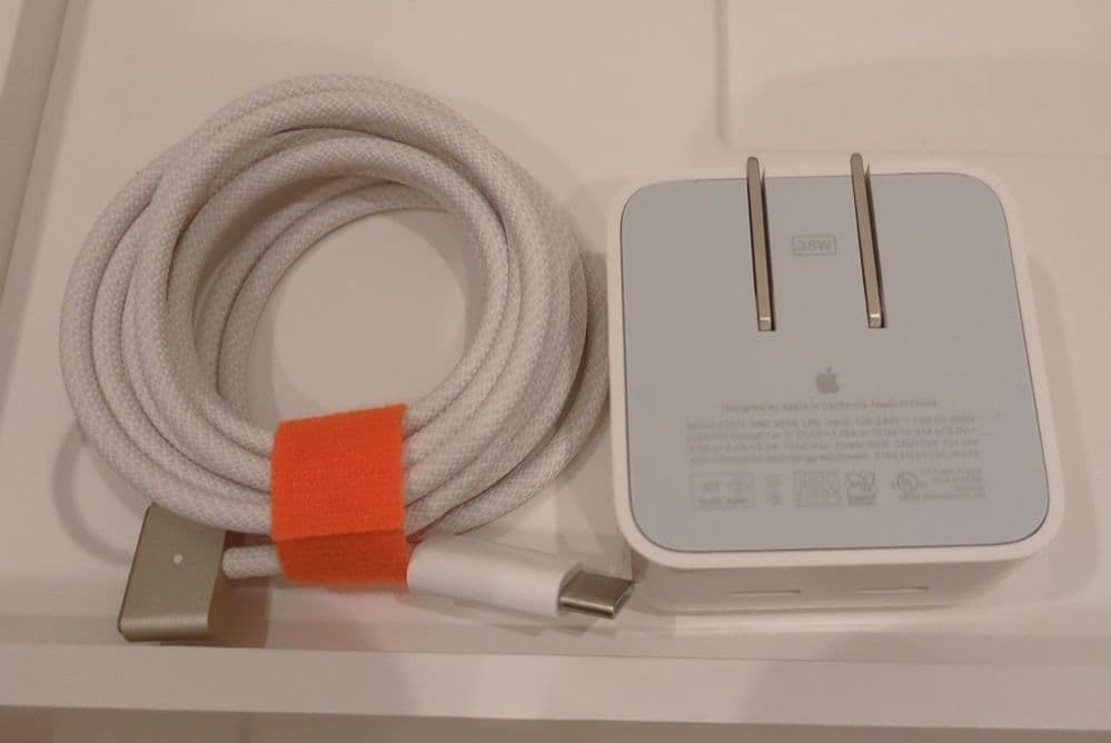 MacBook Air(M3チップ,13インチ,24GBメモリ,スターライト)