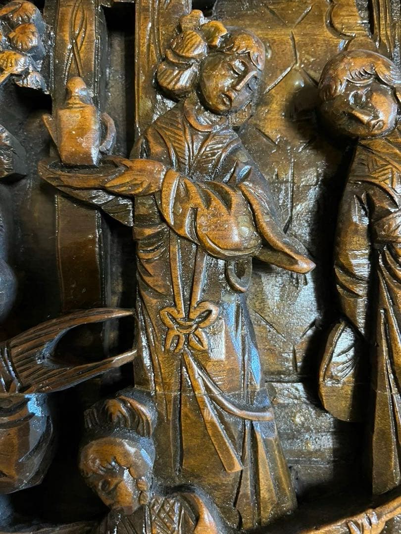 透かし彫り仕女円卓