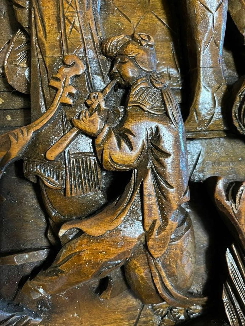 透かし彫り仕女円卓