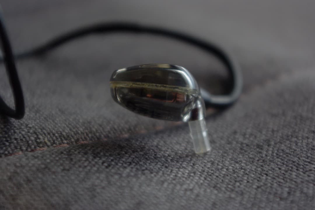 SHURE SE425 シルバー