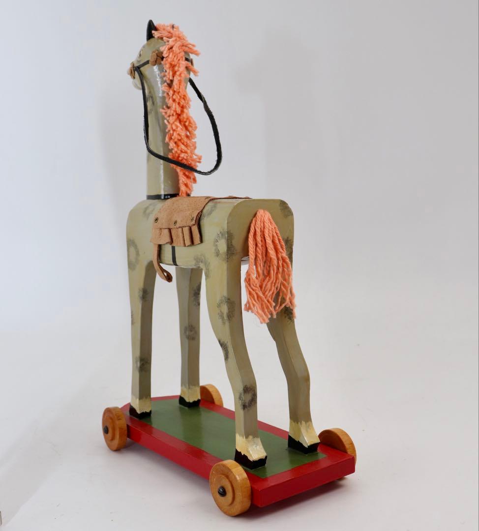 アーティスト作品 ゴリーと木製ペグドール2体と木馬セット