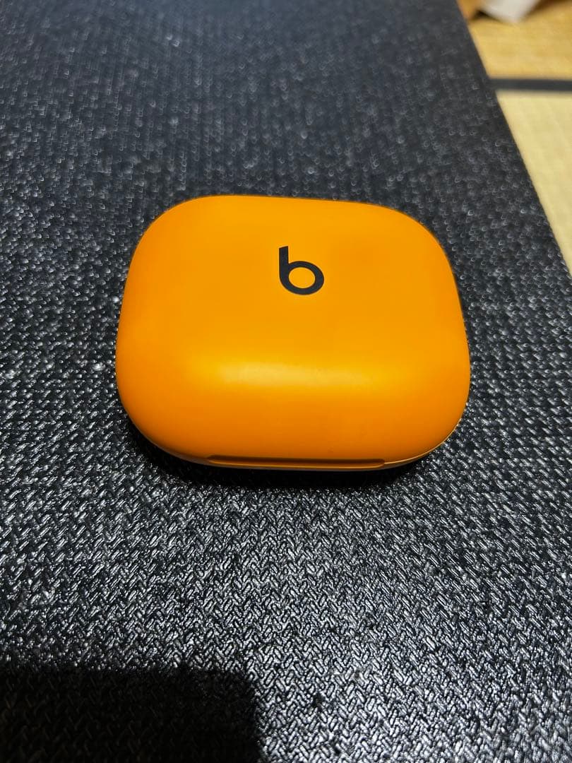 お*ス様 Powerbeats Pro 2 エレクトリックオレンジ