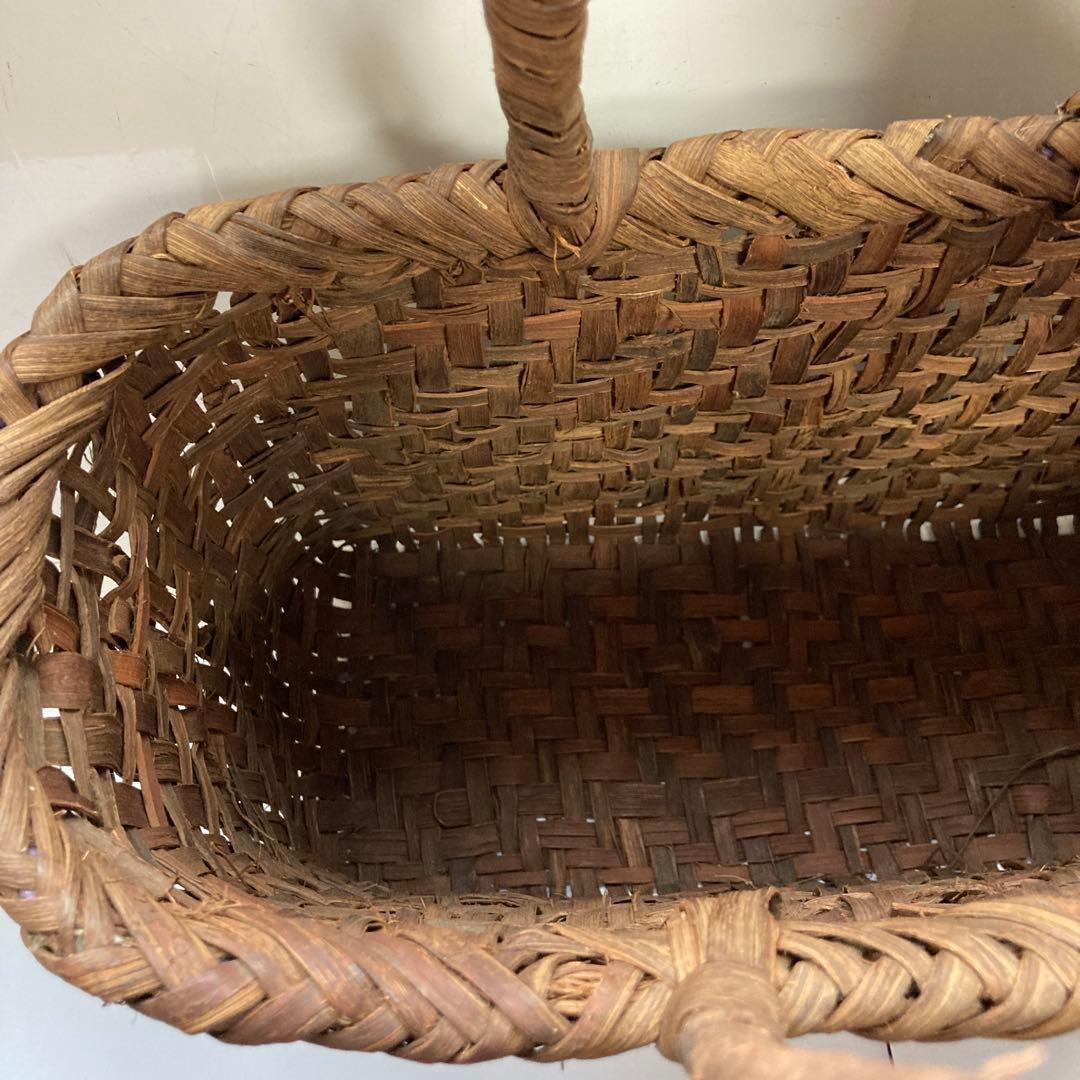 ①国産山葡萄　手作り　かごバッグ 国産　網代編み　山形県