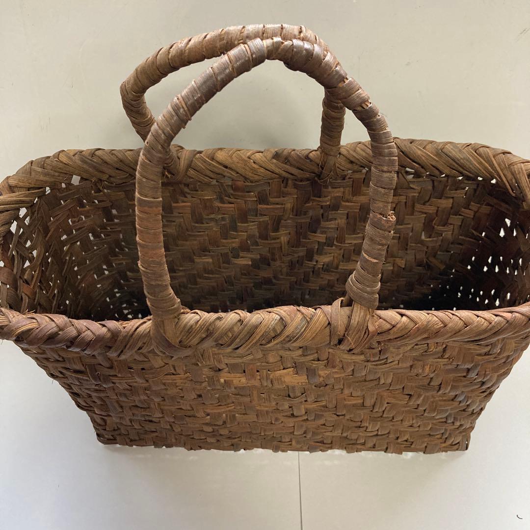 ①国産山葡萄　手作り　かごバッグ 国産　網代編み　山形県