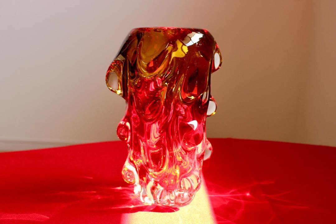 ガラスコレクション【花瓶　赤と黄のグラデーション】