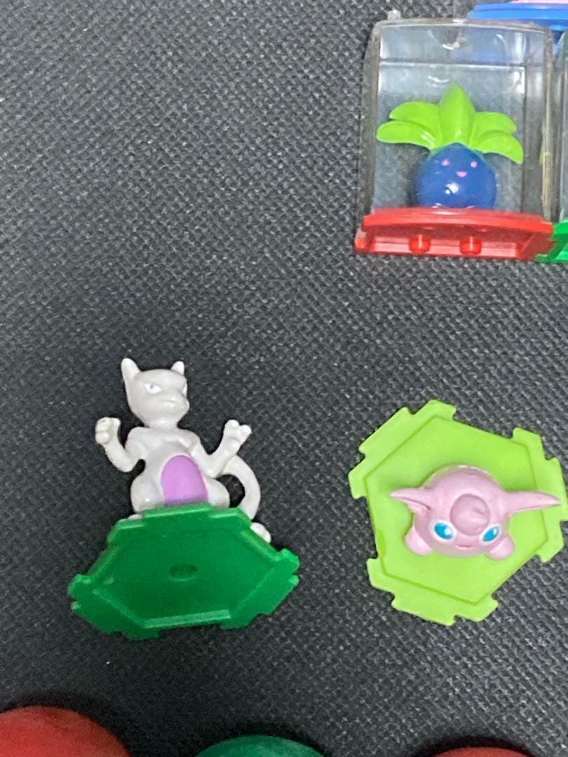 ポケモンガチャ　塩ビ人形　消しゴムフィギュアまとめ売り　オマケ20個つき