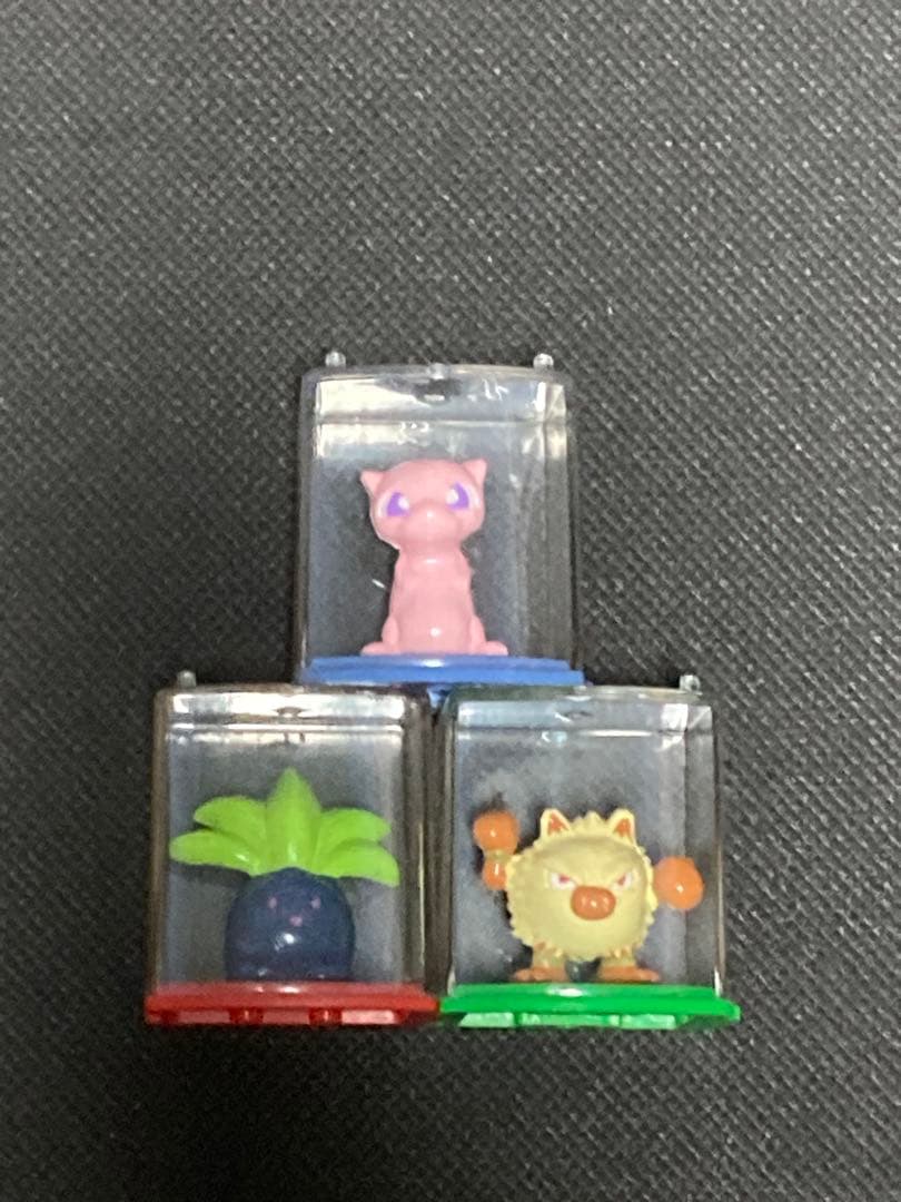 ポケモンガチャ　塩ビ人形　消しゴムフィギュアまとめ売り　オマケ20個つき