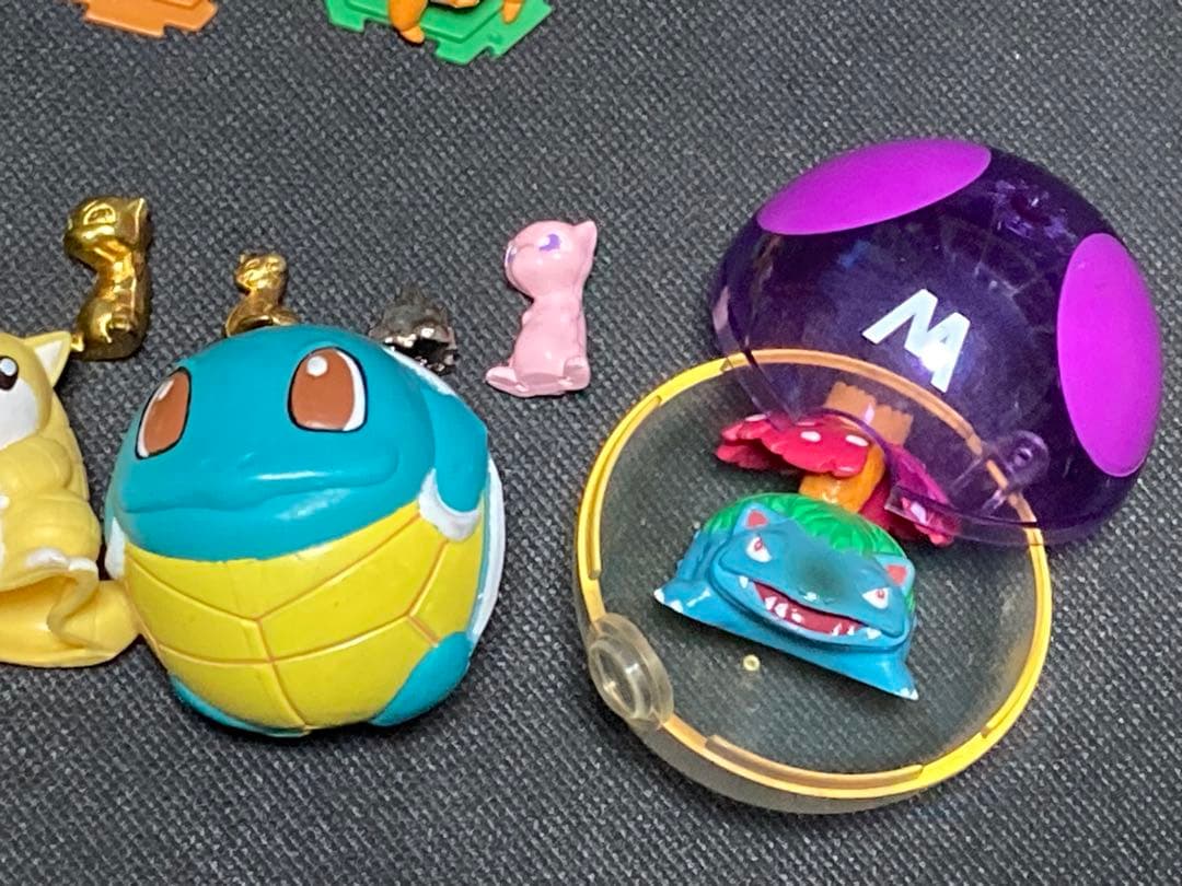 ポケモンガチャ　塩ビ人形　消しゴムフィギュアまとめ売り　オマケ20個つき