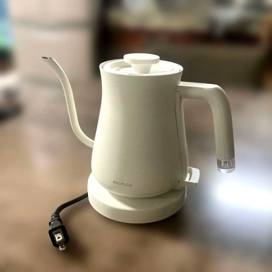 BALMUDA 電気ケトル2024年モデル★KPT01JP-WH美品.動作確認