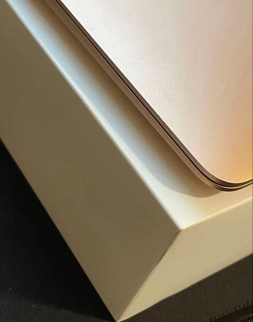 MacBook Air M1 8GB SSD256GB バッテリー94% 箱付