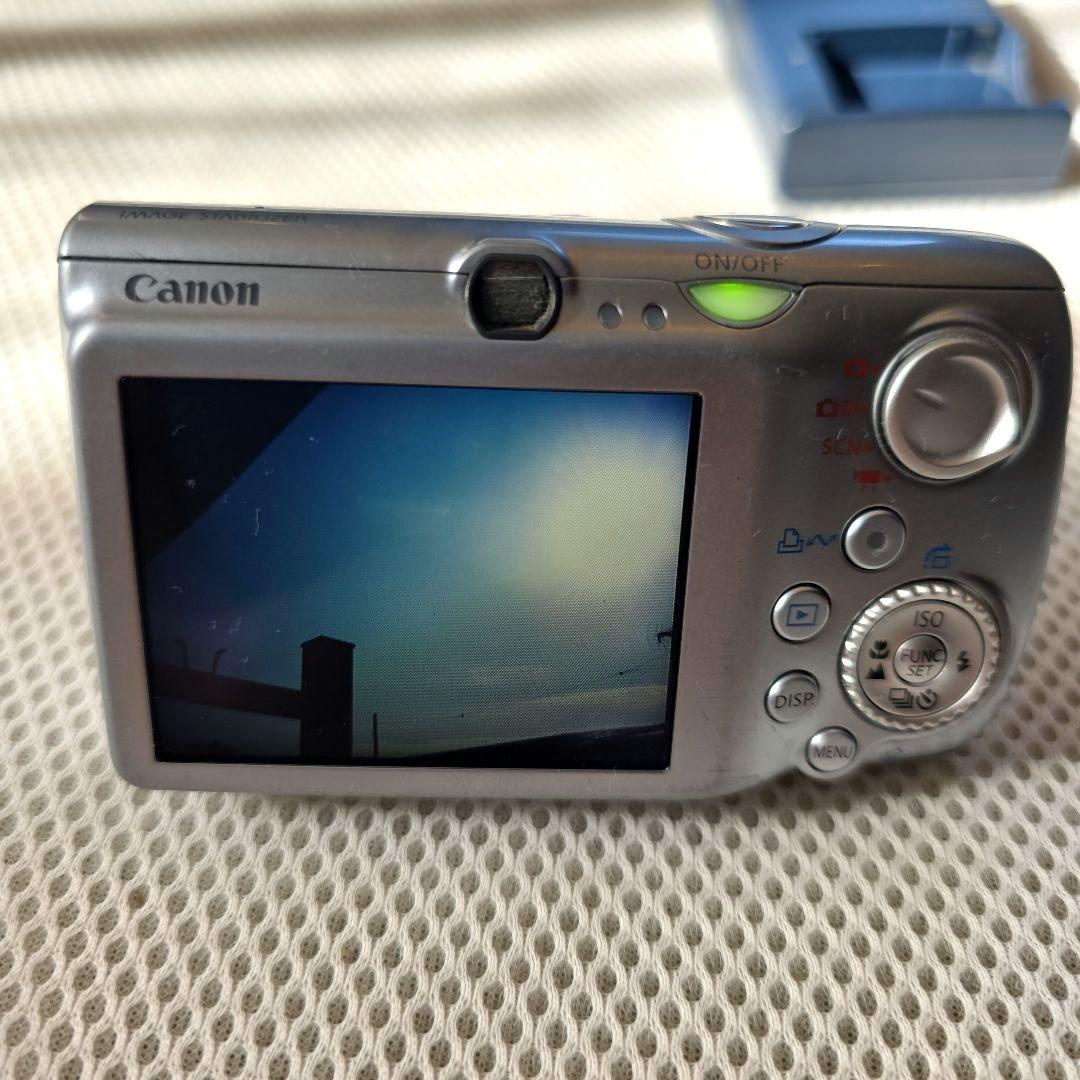 Canon　IXY DISITAL 820 IS キヤノン デジタルカメラ