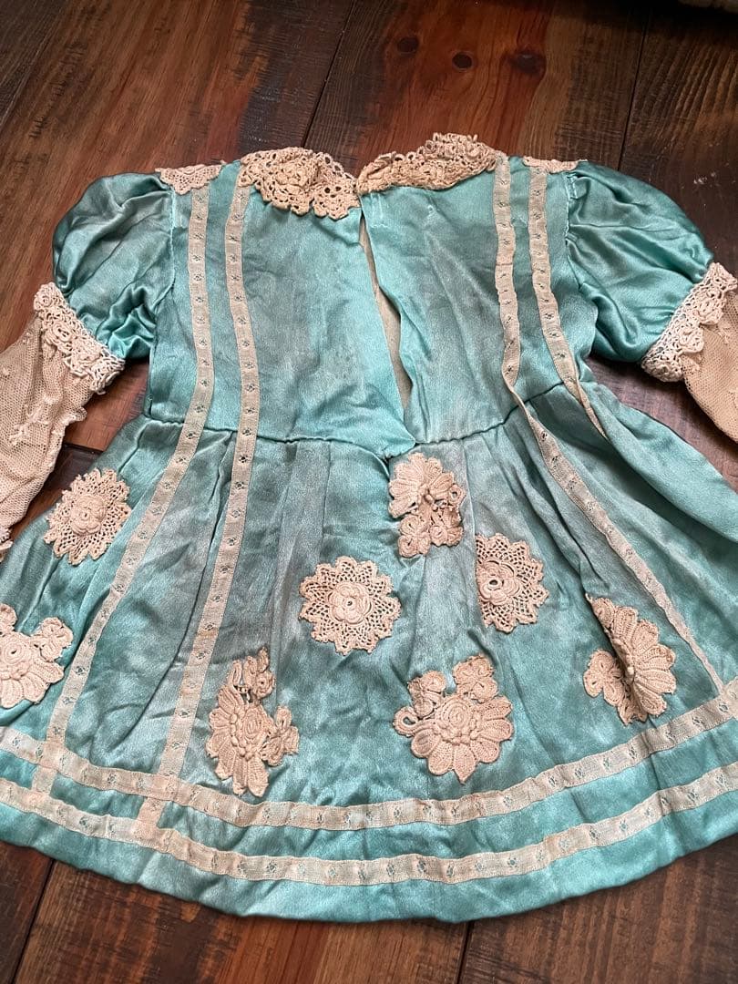 〜❤︎ アンティークビスクドール さんのドレス 〜❤︎ アンティークドールドレス