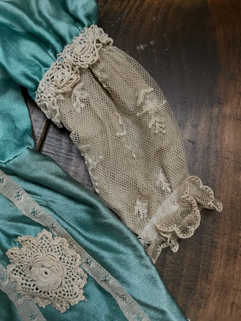 〜❤︎ アンティークビスクドール さんのドレス 〜❤︎ アンティークドールドレス