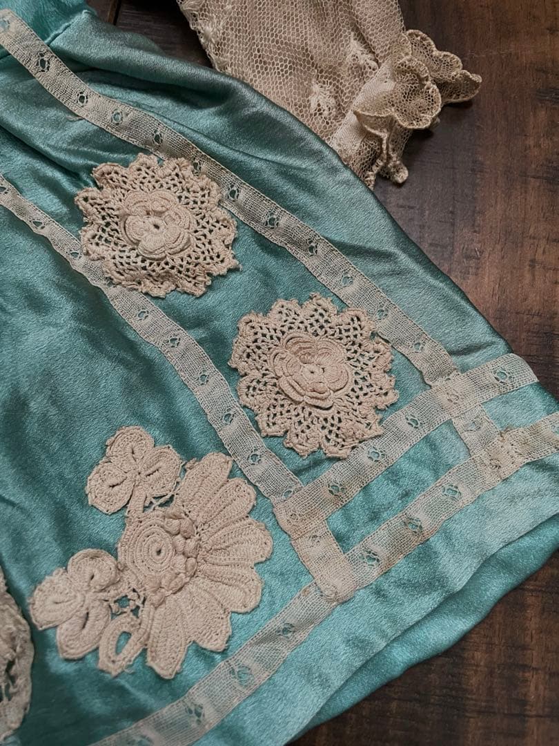 〜❤︎ アンティークビスクドール さんのドレス 〜❤︎ アンティークドールドレス