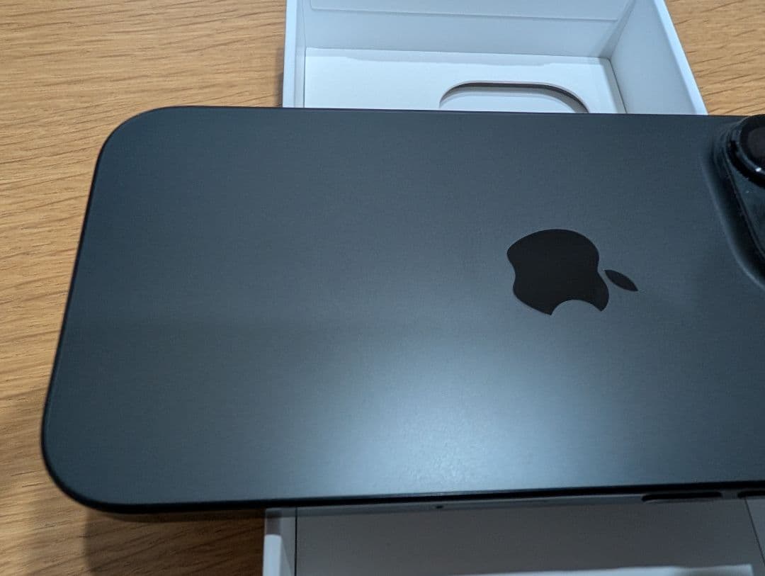 【美品】iPhone 16 Pro 256GB SIMフリー バッテリー97%