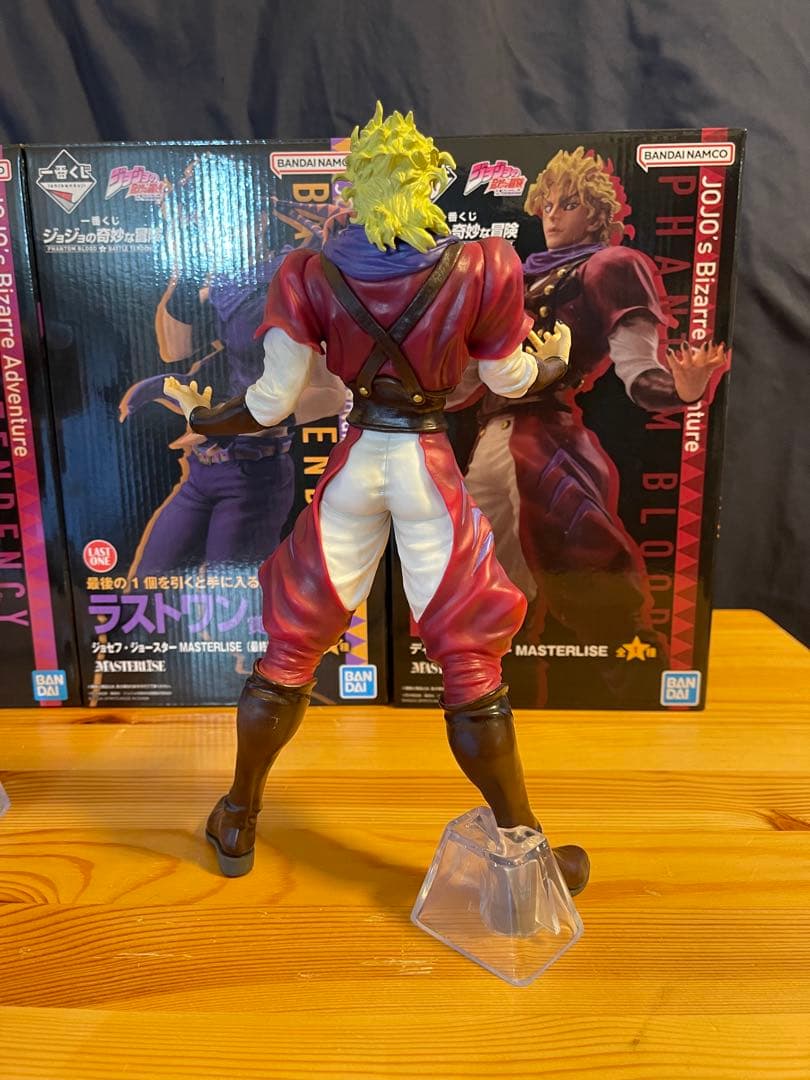 ジョジョ一番くじ フィギュア B ディオ E リサリサ ラストワン ジョセフ