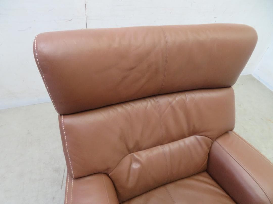 美品■カリモク■ZT59■本革■1人掛けソファ■回転式■オットマン付き■