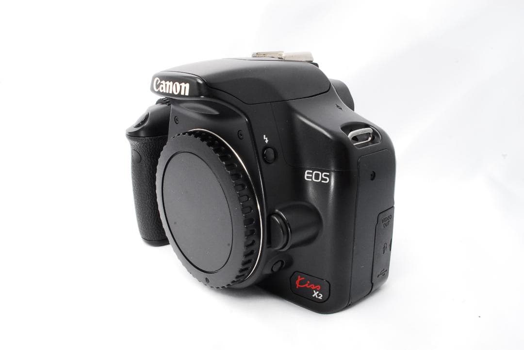 CANON Kiss X2☆入門機☆一眼レフ☆望遠Wレンズ☆付属品付すぐ使える♡