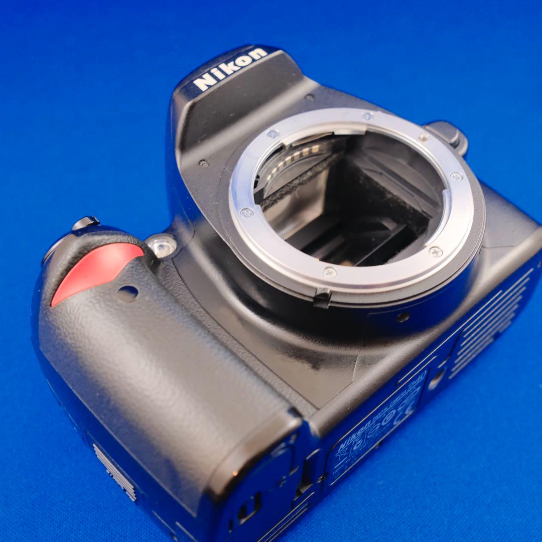★特価★Nikon D40 デジタル一眼レフカメラ 本体