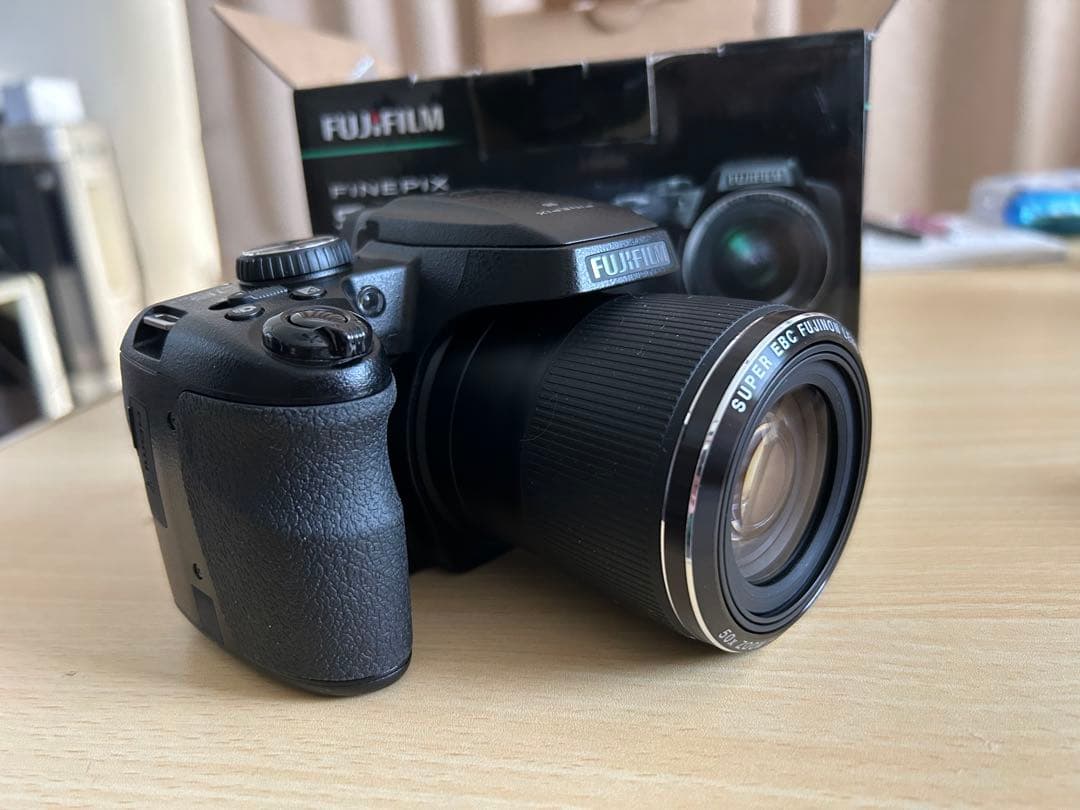 専用　FUJIFILM FINEPIX S9800 本体 8GB SDカード付き
