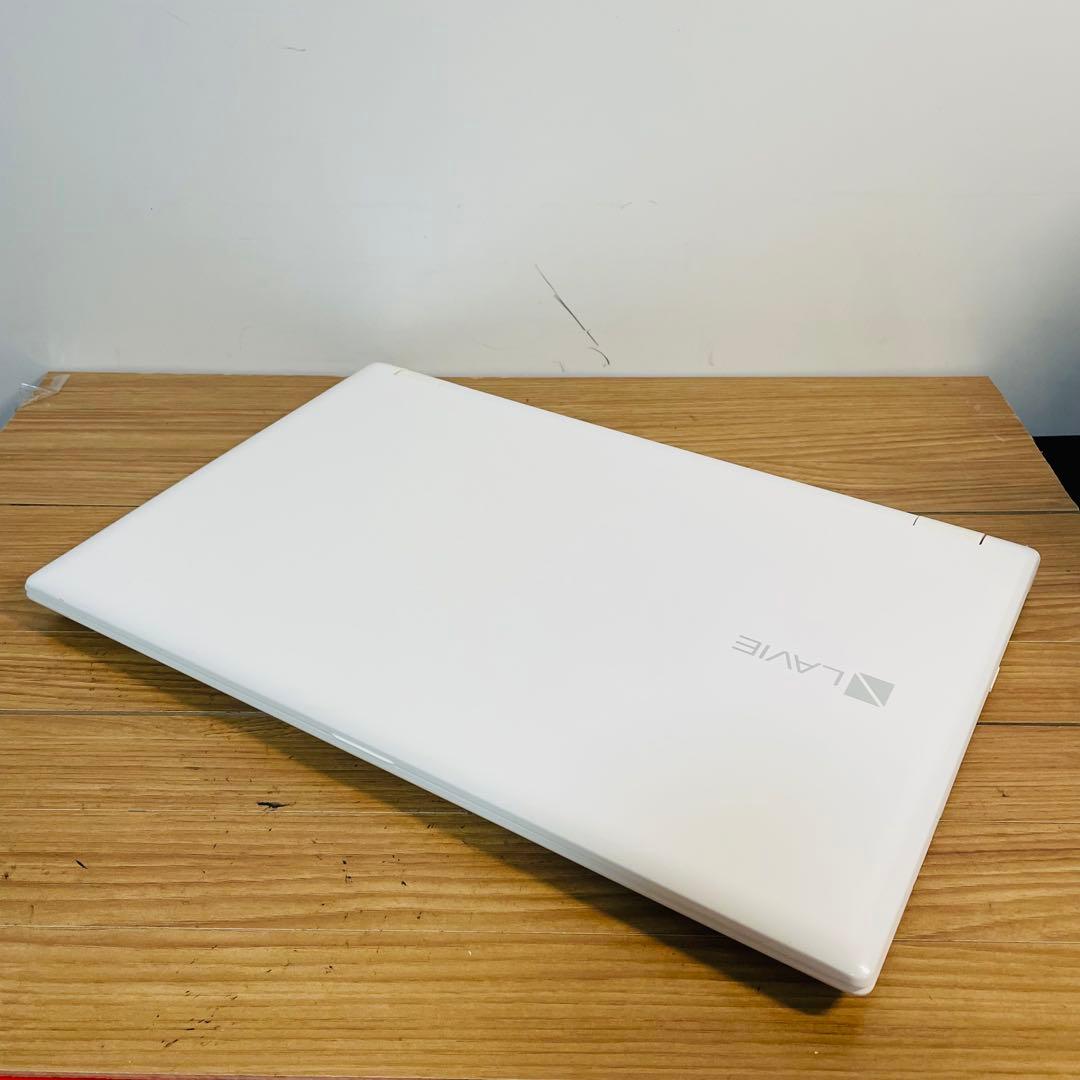 すぐ使えるホワイトノートパソコン　SSD Windows11オフィスDVDカメラ