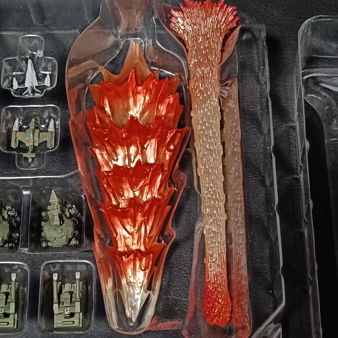 S.H.MonsterArts ゴジラ対応エフェクト&東宝特撮超兵器 限定版