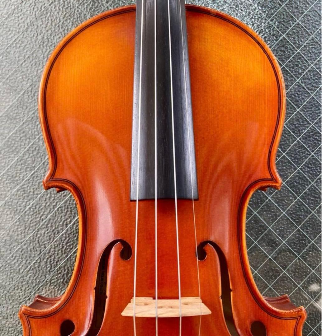 鈴木バイオリン, 4/4 N.330 SUZUKI VIOLIN