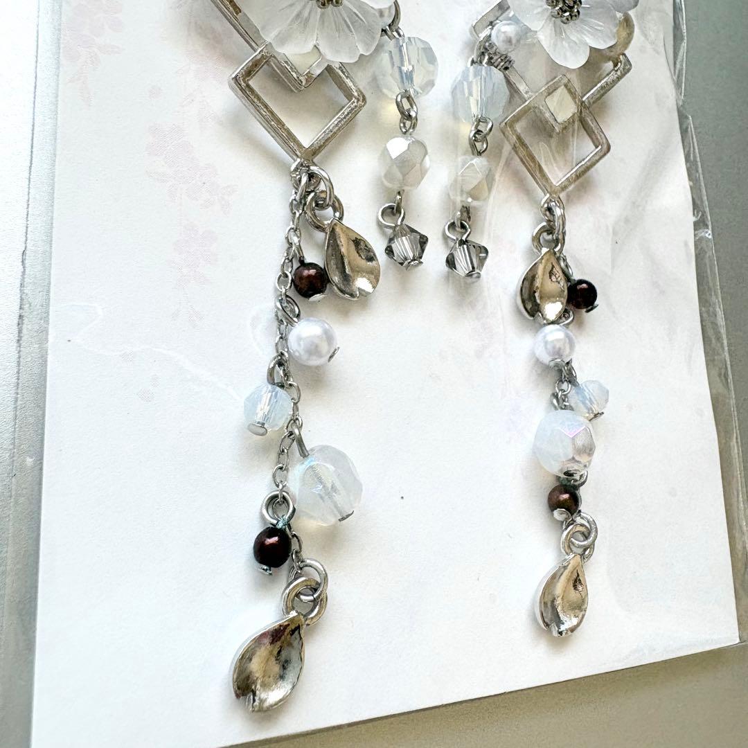 【美品】薄桜鬼 真改 ピアス 白 完売品