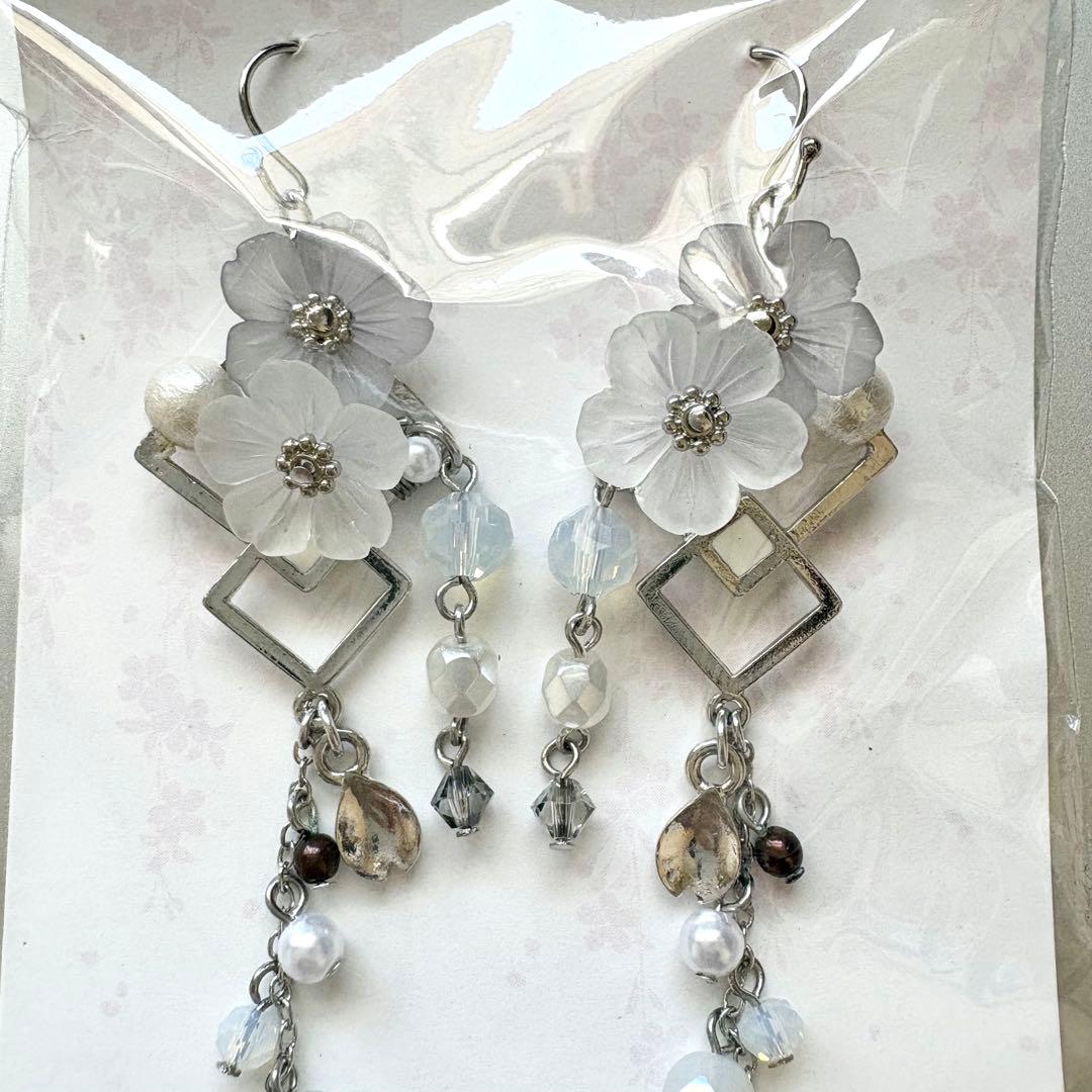 【美品】薄桜鬼 真改 ピアス 白 完売品