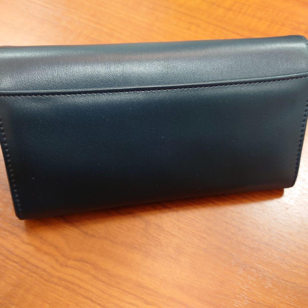 新品未使用　ドラえもん 長財布・刺繍タオルハンカチ どこでもドア