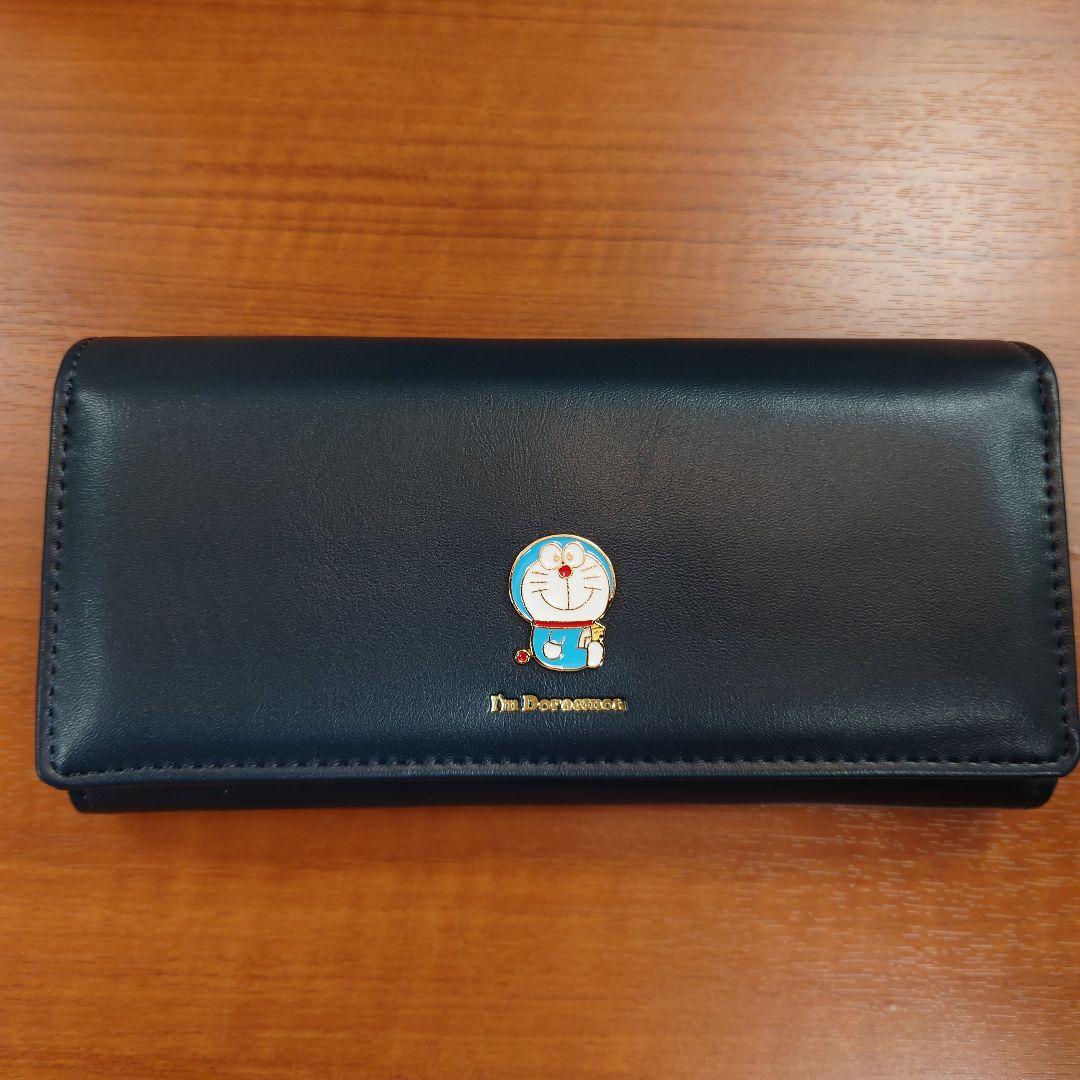 新品未使用　ドラえもん 長財布・刺繍タオルハンカチ どこでもドア