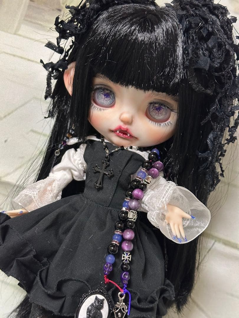 アイシードール 本体　女の子　アウトフィット付き　カスタムアイシードール