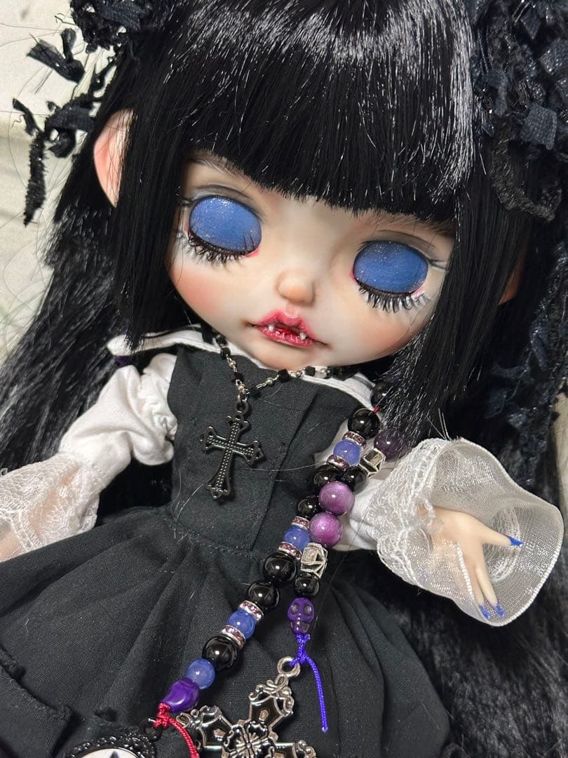 アイシードール 本体　女の子　アウトフィット付き　カスタムアイシードール