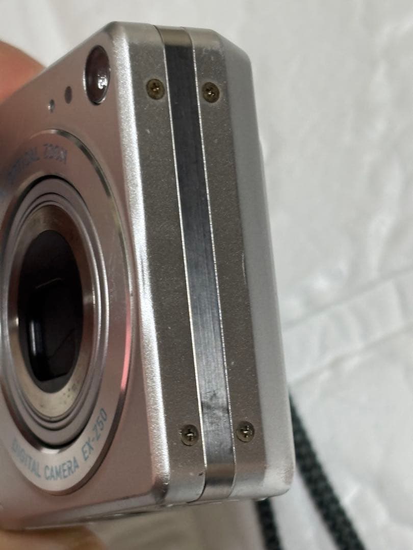 CASIO EXILIM EX-Z50コンパクトデジタルカメラ